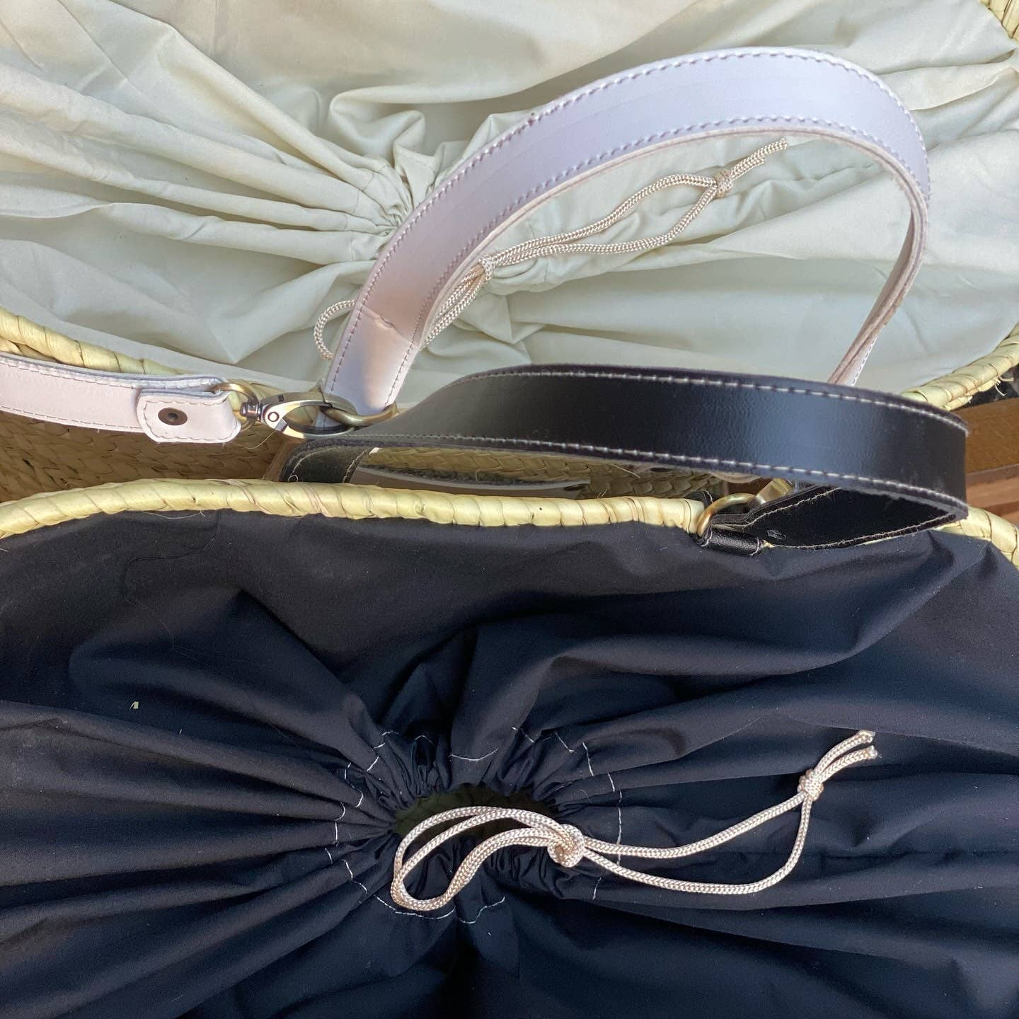 Panier français en raphia avec anses en cuir, sac de plage