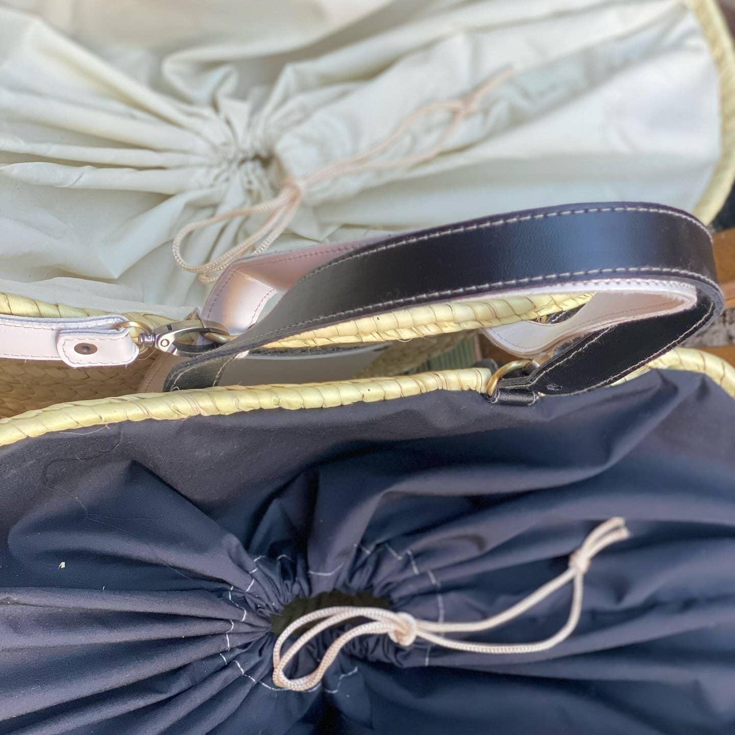 Panier français en raphia avec anses en cuir, sac de plage