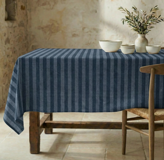 NAPPE ANTI-TACHE - Rayée bleue - 250x155 cm