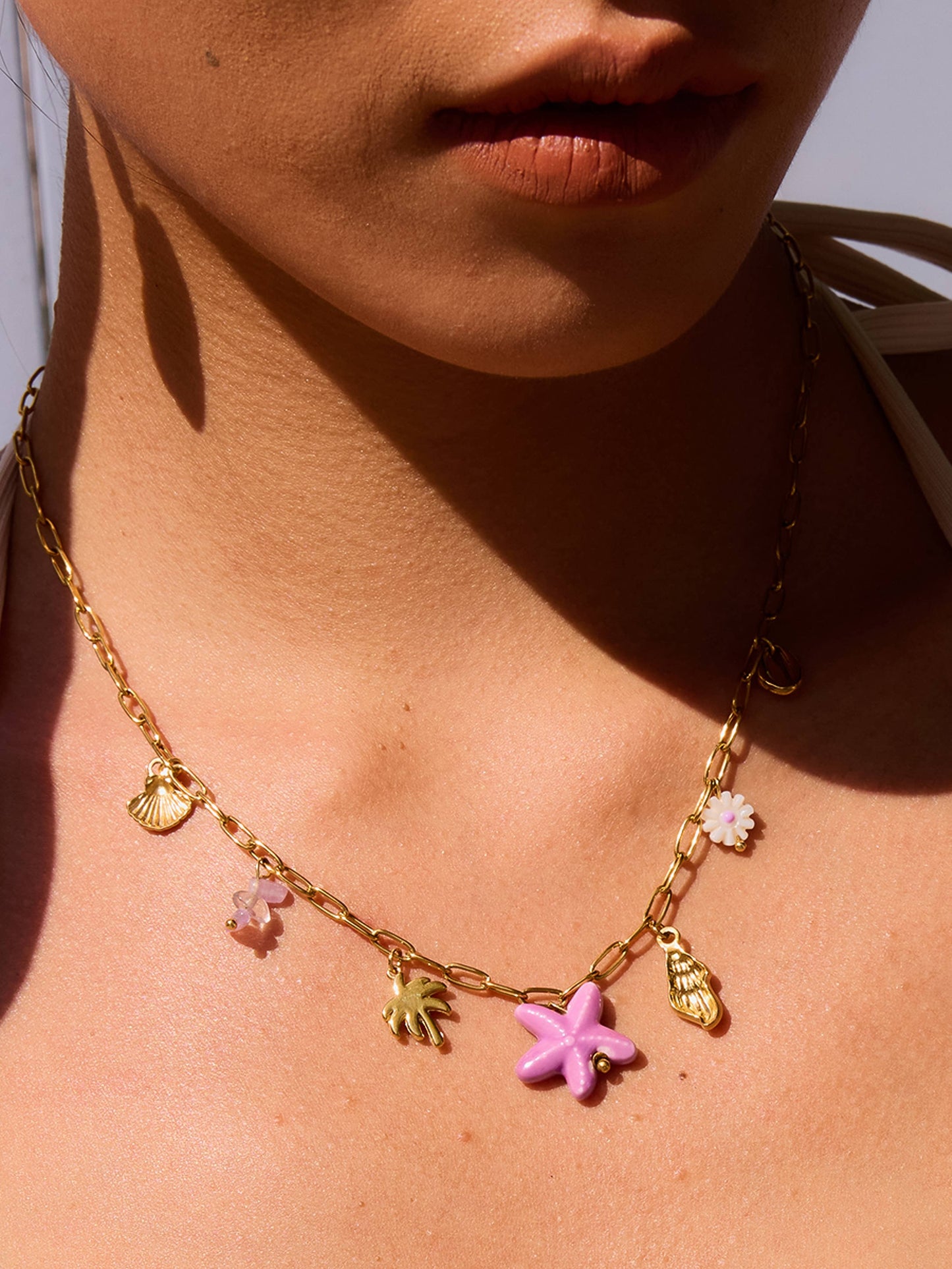 Collier Anya en or 18K avec breloques étoiles et palmier, non ternissable
