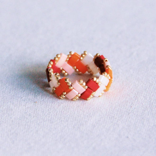 BAGUE EN PERLES -  saumon/orange/bordeaux