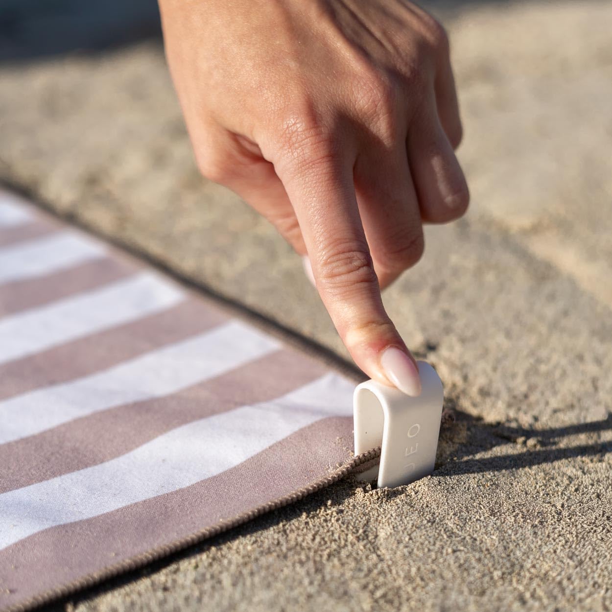 SERVIETTE DE PLAGE ANTI SABLE - BEIGE