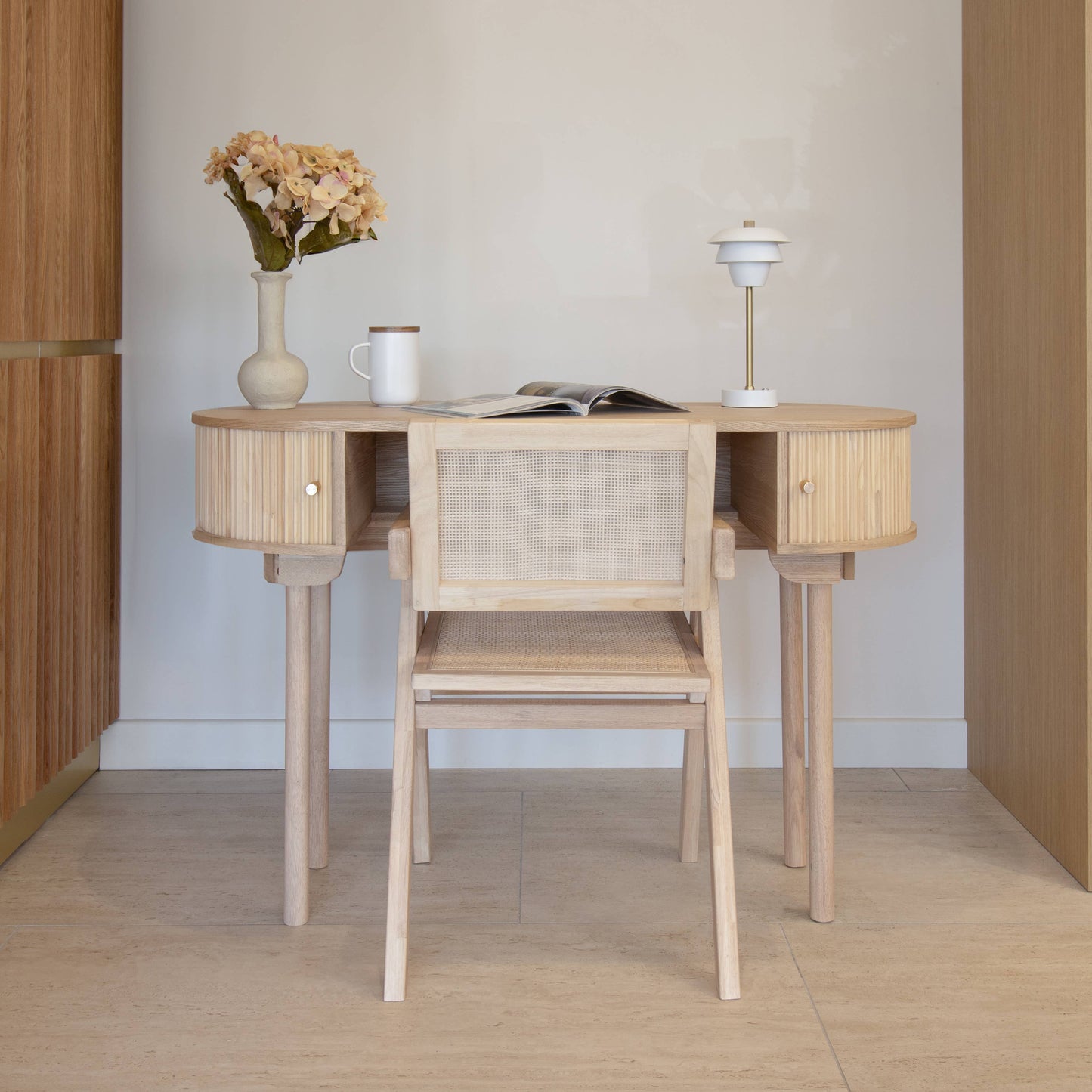 CHAISE EN BOIS DE PIN NATUREL/ROTIN