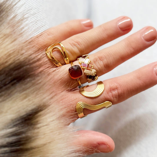 BAGUE EN PERLES - Nudes