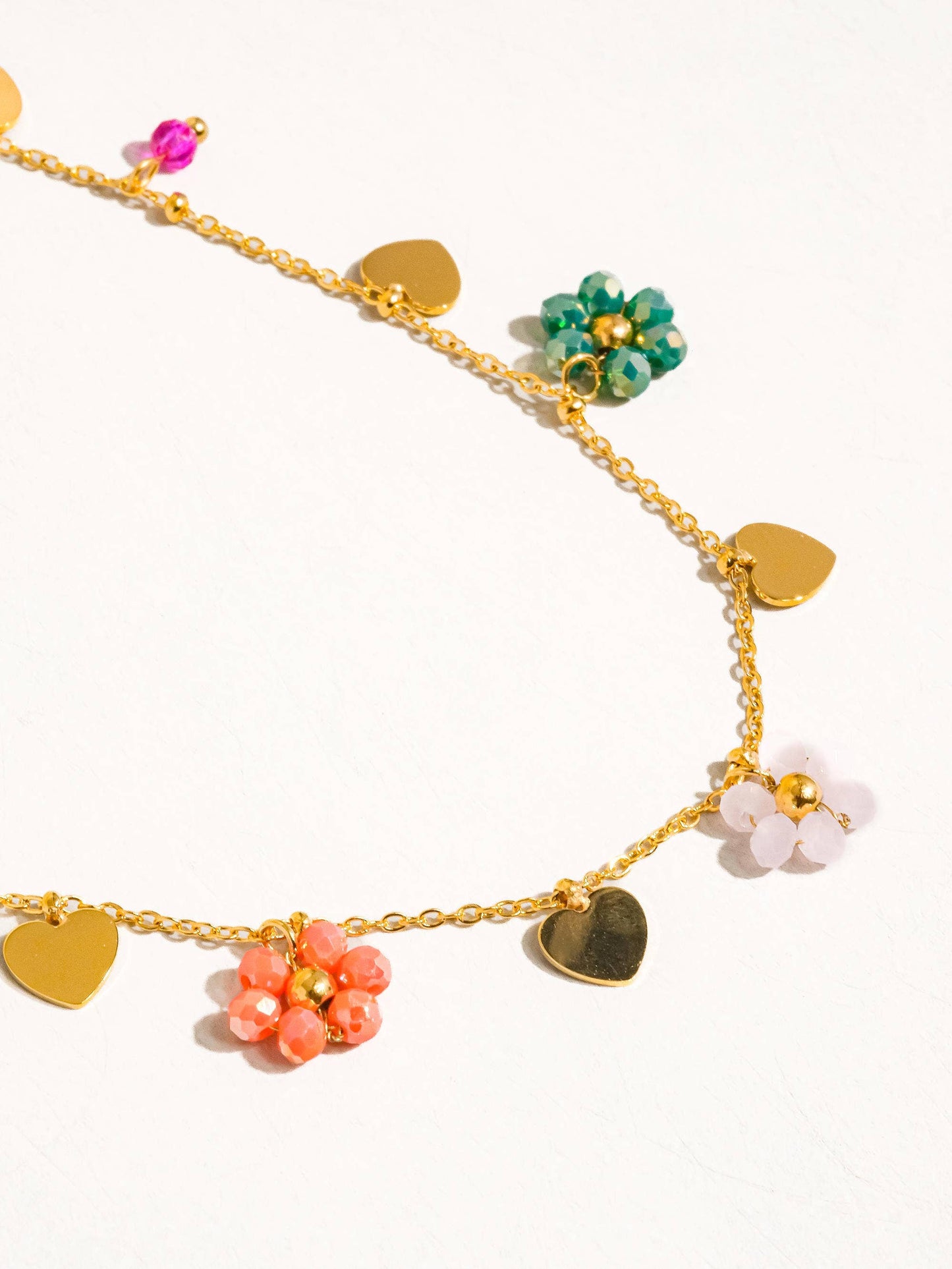 Collier Melvin en or 18 carats avec fleurs et cœurs non ternis