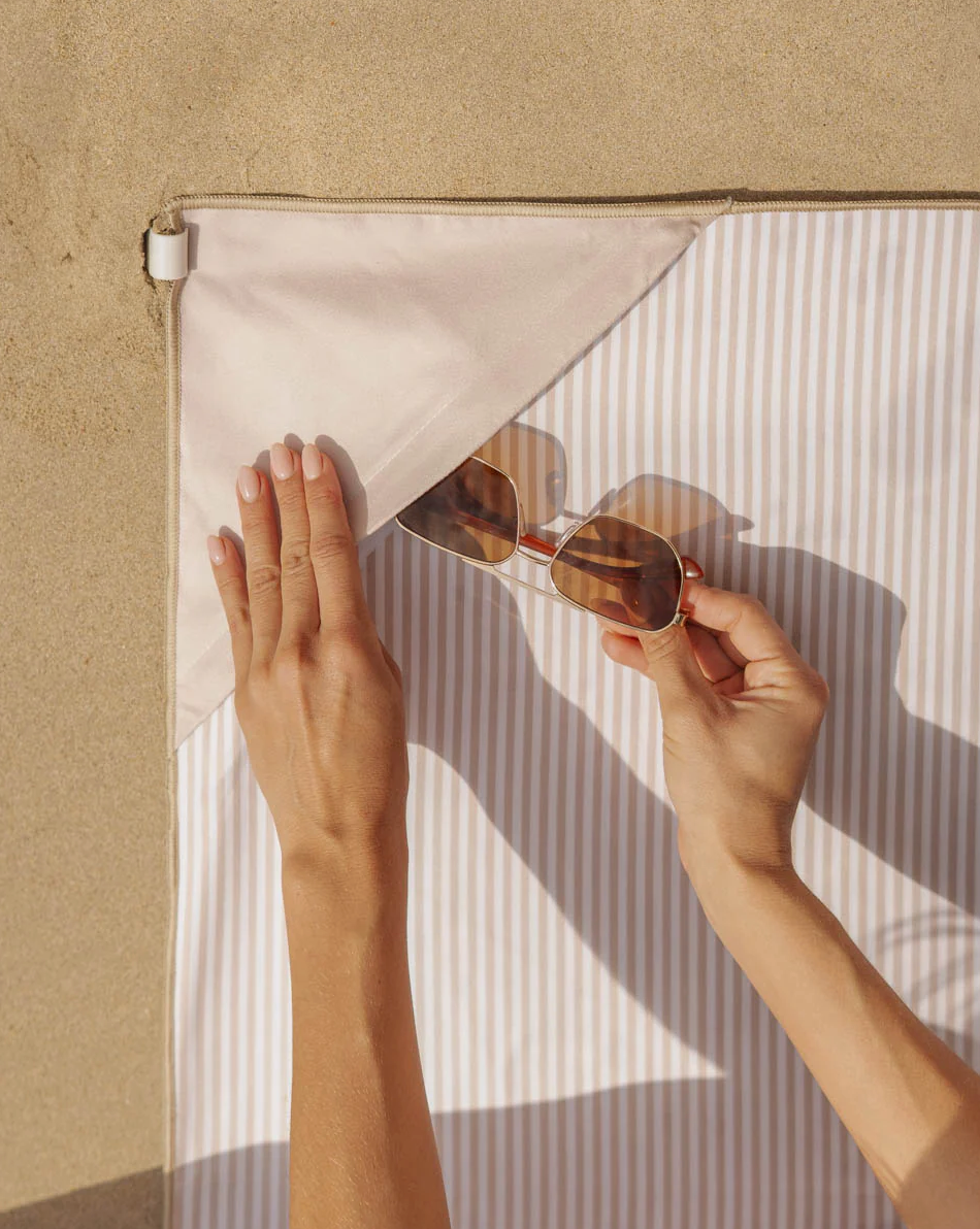 SERVIETTE DE PLAGE ANTI SABLE