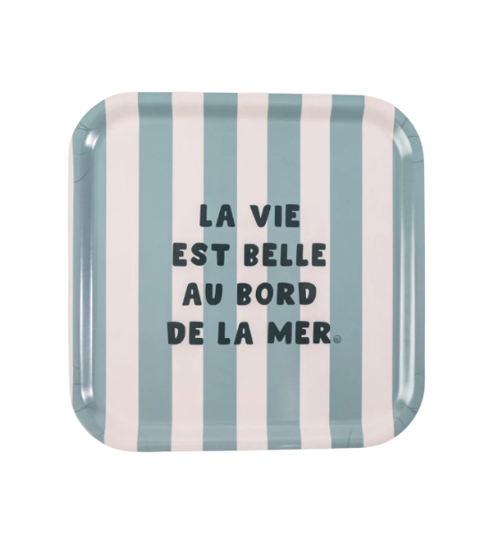 PLATEAU "LA VIE EST BELLE AU BORD DE LA MER"