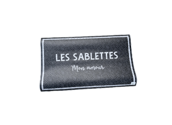 TAPIS VINYLE "Les Sablettes Mon Amour" noir - 49,5 x 83 cm