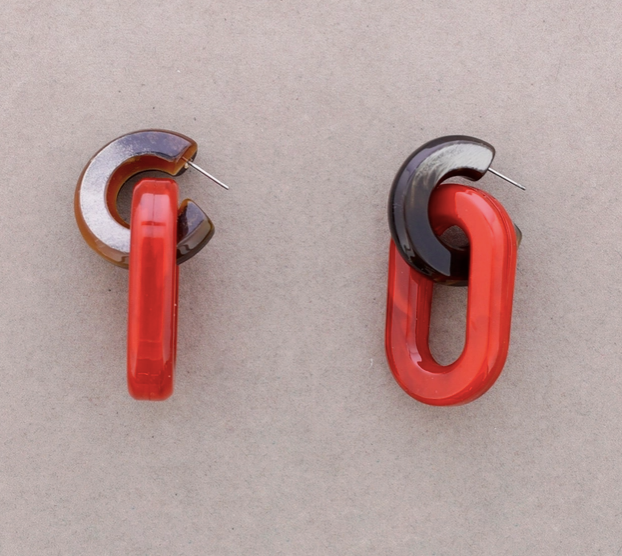 BOUCLES D'OREILLE - Anneau en résine - Rouge