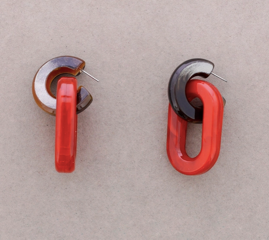 BOUCLES D'OREILLE - Anneau en résine - Rouge