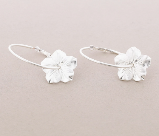 BOUCLES D'OREILLE - Créoles et fleur en métal - Argent
