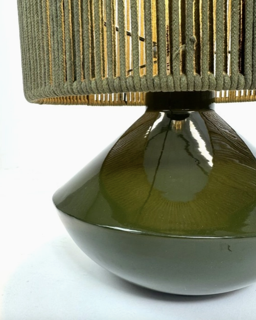 LAMPE KAKI