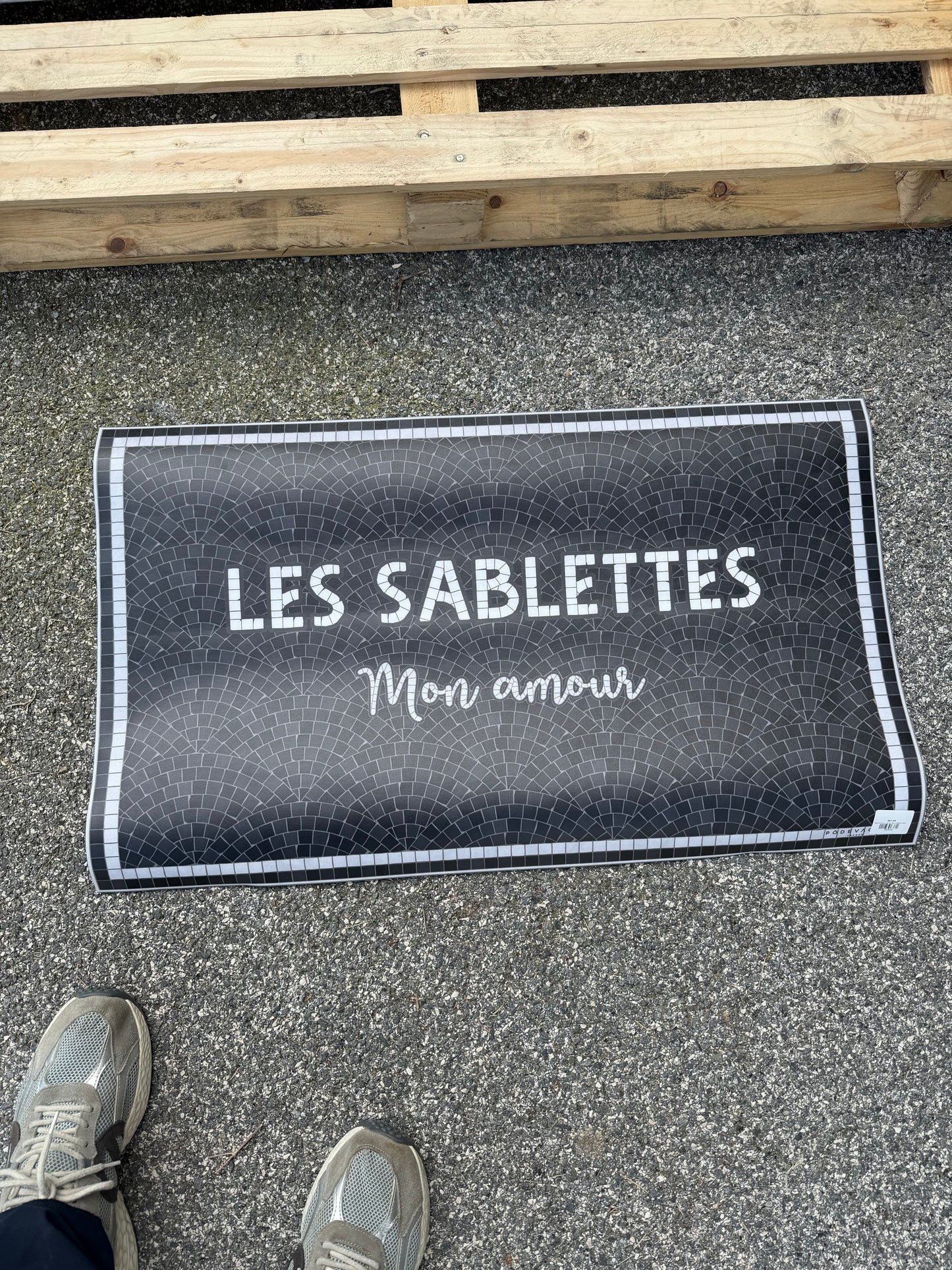 TAPIS VINYLE "Les Sablettes Mon Amour" noir - 49,5 x 83 cm