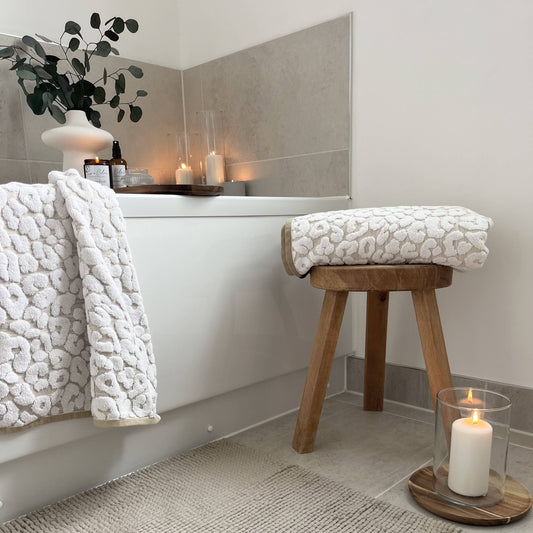 SERVIETTE DE BAIN LEOPARD - GRIS / BEIGE - 3 tailles
