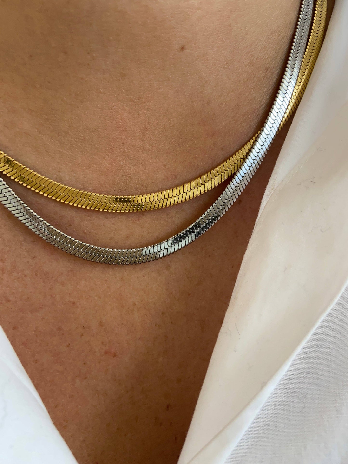 COLLIER EN ACIER - Doré